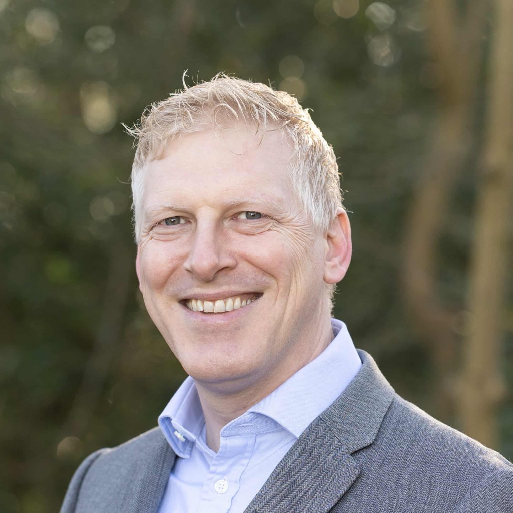 Dr Derek Hicks
